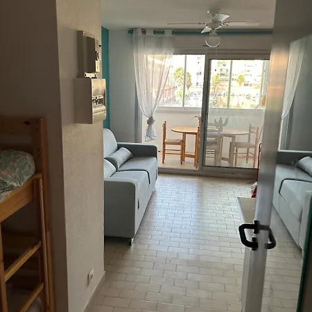 Apartment Au Bord De